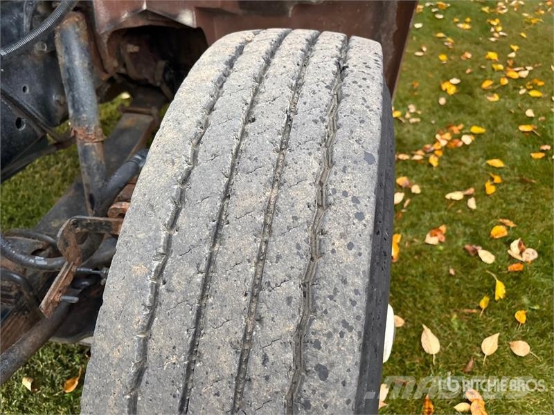 International 4900 Ferma/Camioane transport cereale