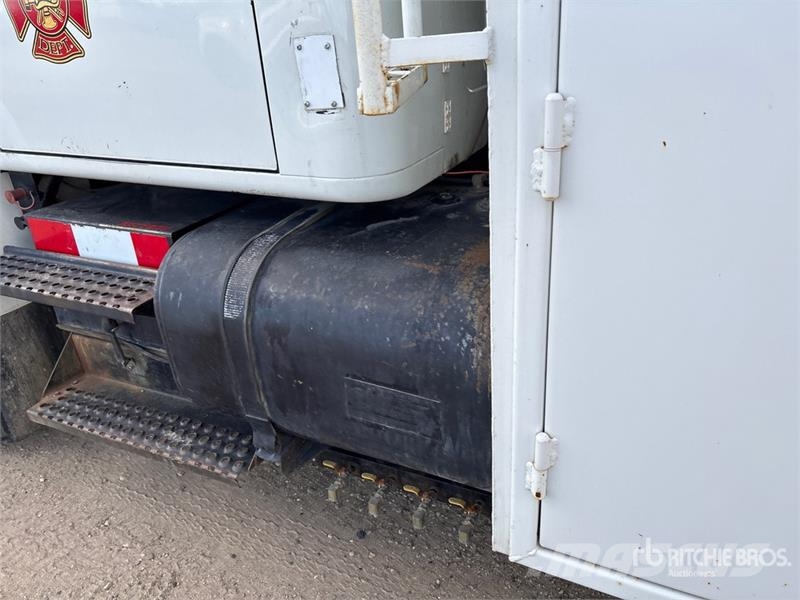 International 4900 Пожарные машины