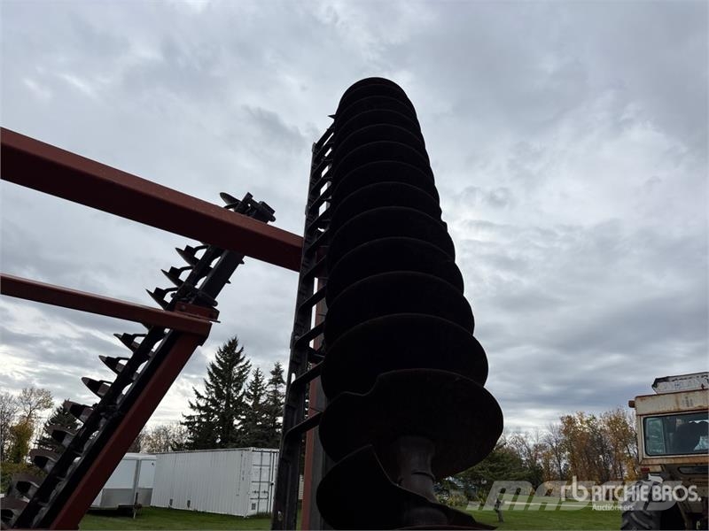 International 496 30 ft Tandem Vertical Disc زحافات ساحقة