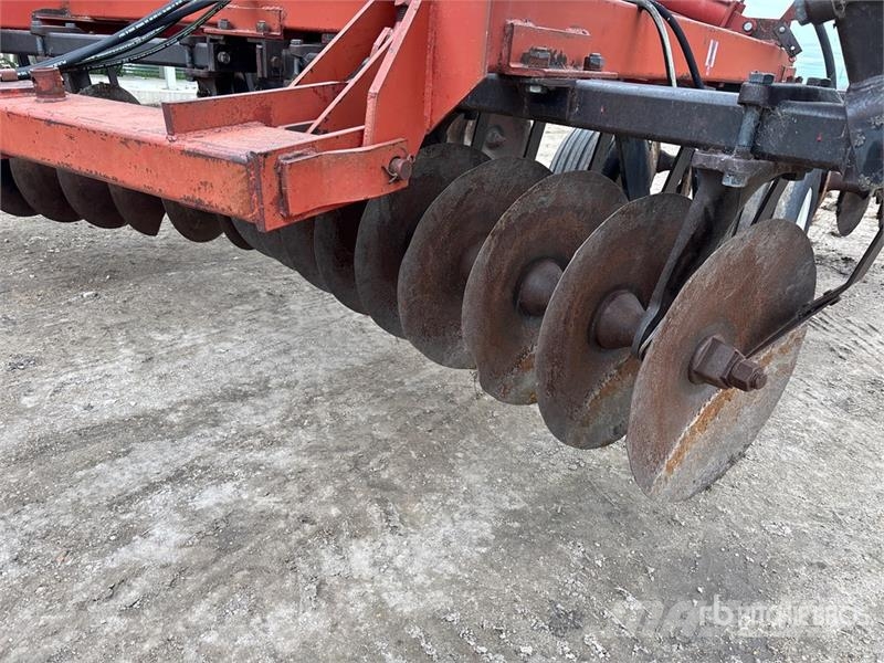 International 496 30 ft Tandem Vertical Disc زحافات ساحقة