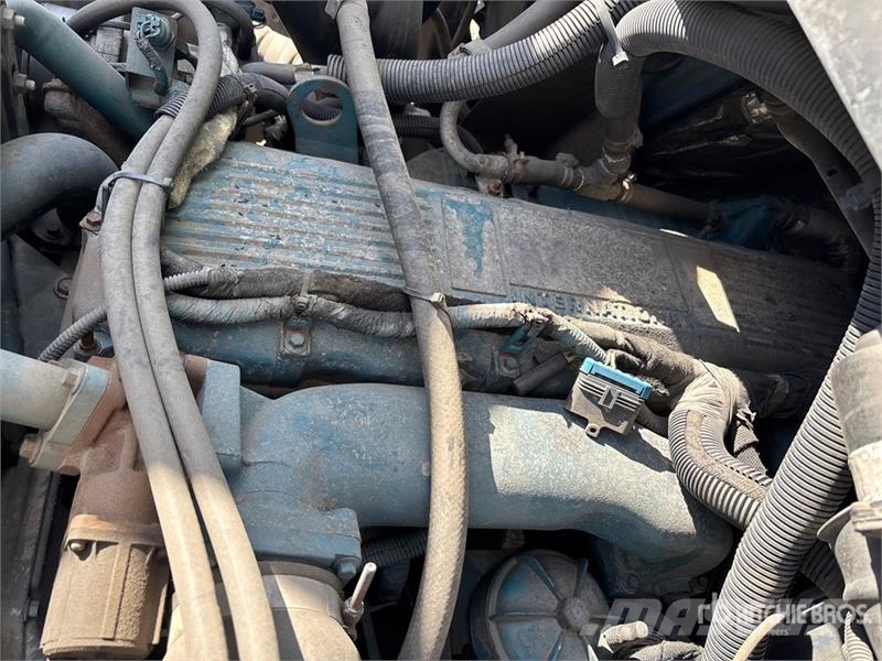 International 4x2 Van Truck Sanduk kamioni