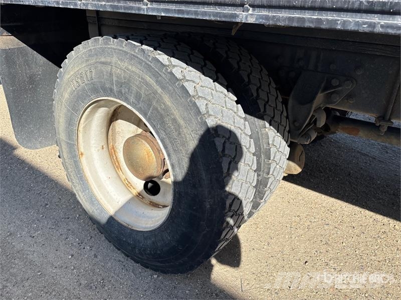 International 4x2 Van Truck Sanduk kamioni