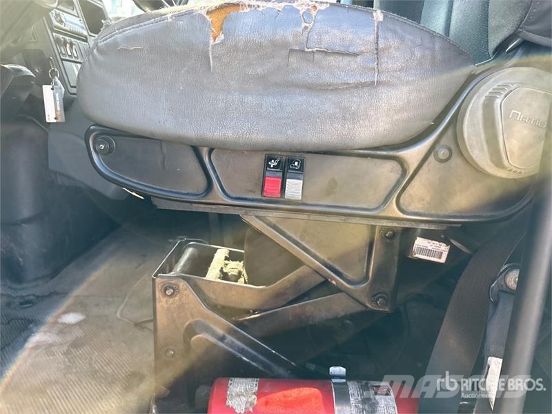 International 4x2 Van Truck Sanduk kamioni