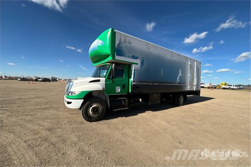 International 4x2 Van Truck Sanduk kamioni
