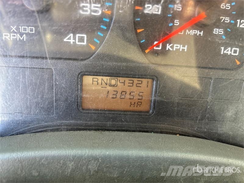 International 4x2 Van Truck Sanduk kamioni