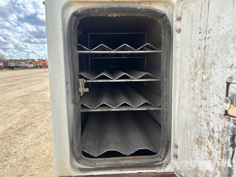 International 500-55-AM 55 ft on International 7500 6x4 Bucket Camion nacelle