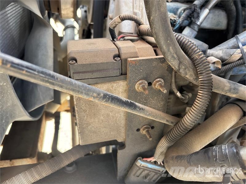 International 500-55-AM 55 ft on International 7500 6x4 Bucket Camion nacelle