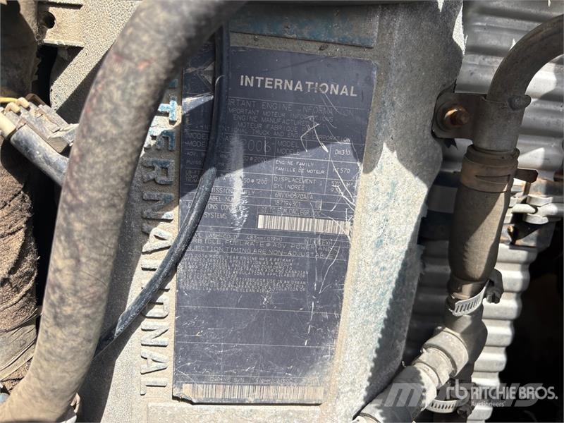 International 500-55-AM 55 ft on International 7500 6x4 Bucket Camion nacelle