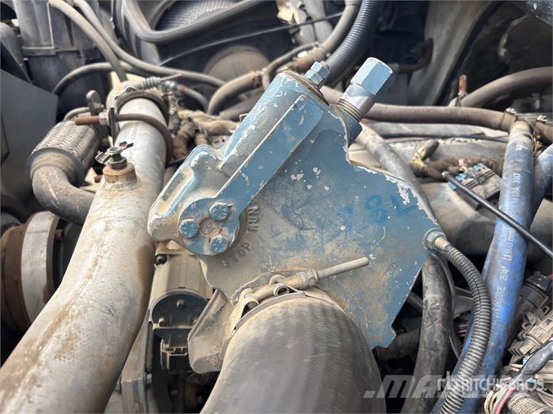 International 500-55-AM 55 ft on International 7500 6x4 Bucket Camion nacelle