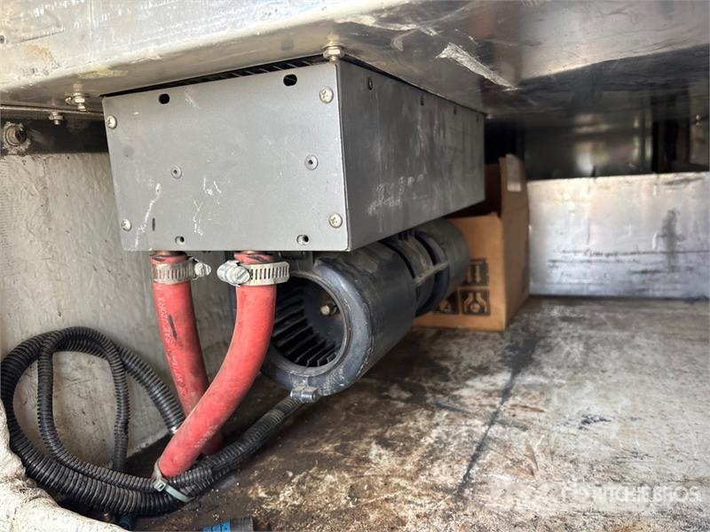 International 500-55-AM 55 ft on International 7500 6x4 Bucket Camion nacelle