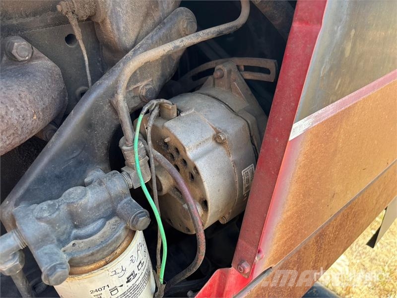 International 5088 2WD Tractor الجرارات