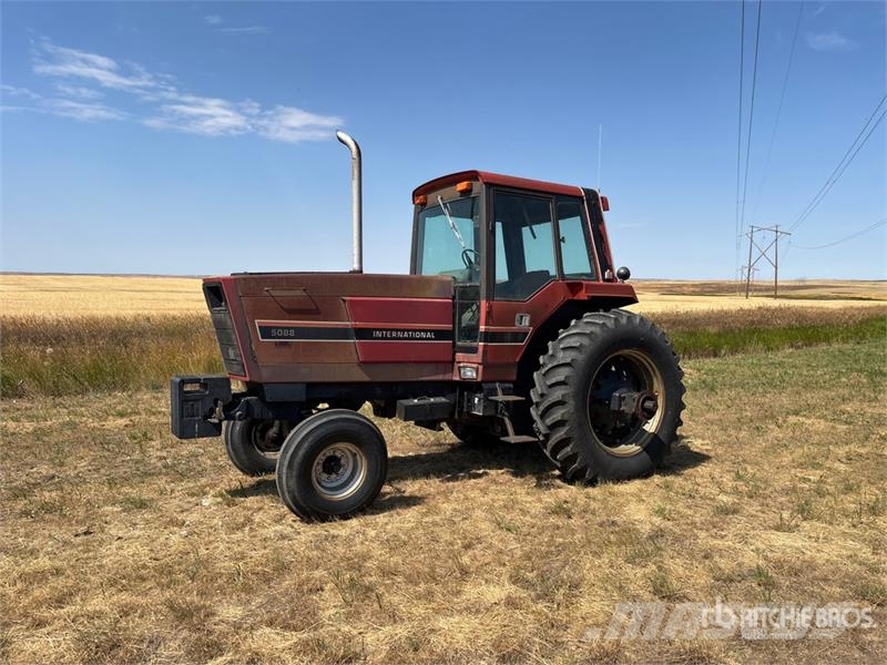 International 5088 2WD Tractor الجرارات