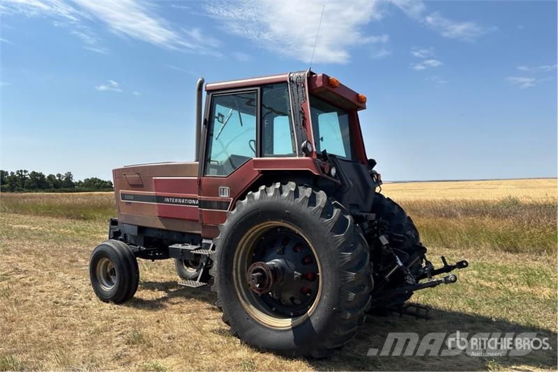 International 5088 2WD Tractor الجرارات