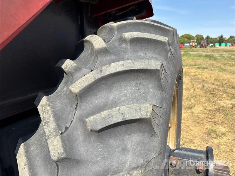 International 5088 2WD Tractor الجرارات