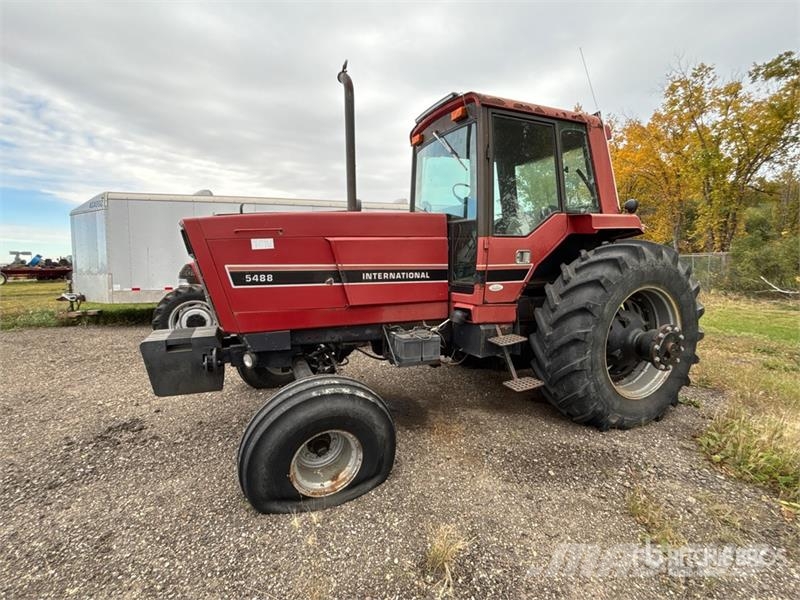 International 5488 2WD Tractor Traktorit