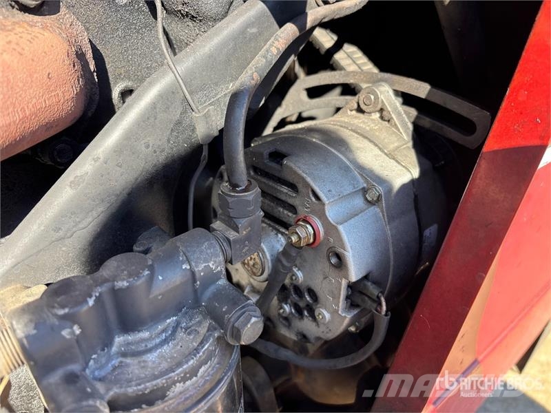 International 5488 2WD Tractor Трактори