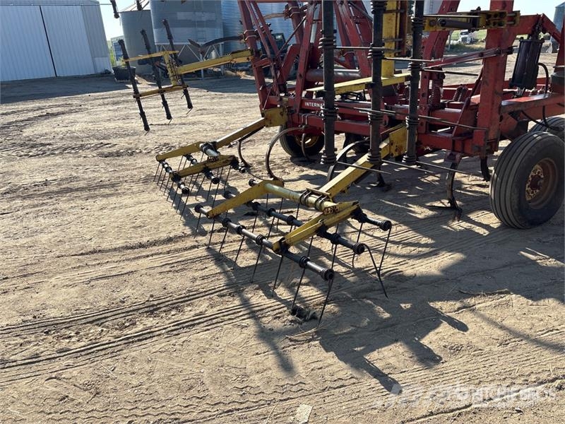International 55 35 ft Chisel Plow Beitelploeg