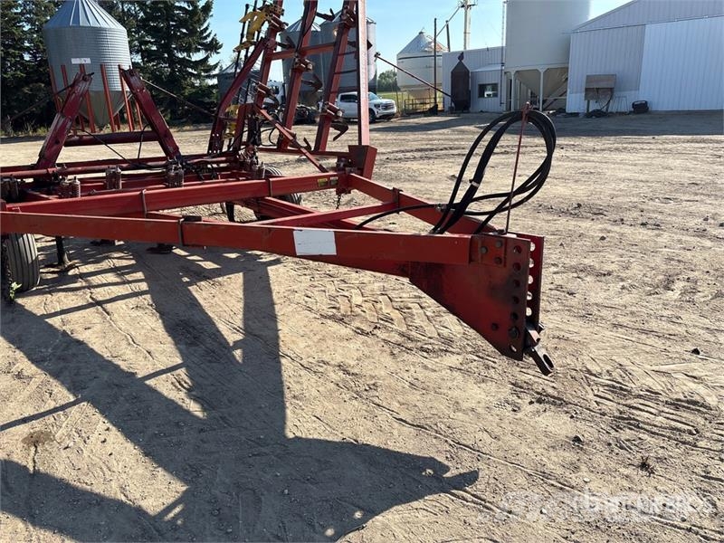 International 55 35 ft Chisel Plow Beitelploeg
