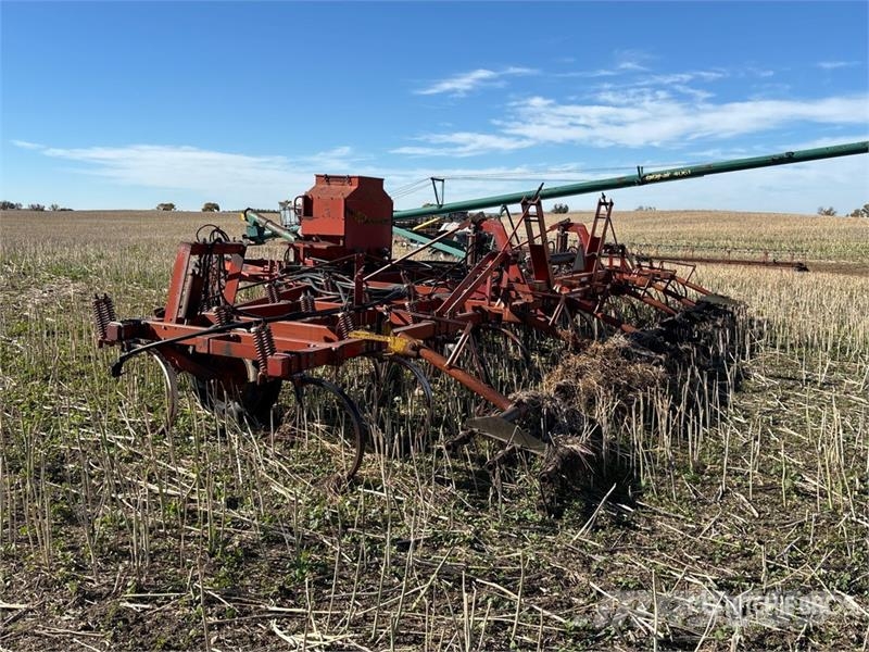 International 55 36 ft Cultivator Kultivatori