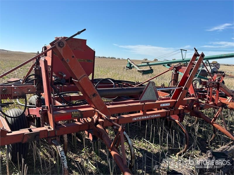 International 55 36 ft Cultivator Cultivatoren