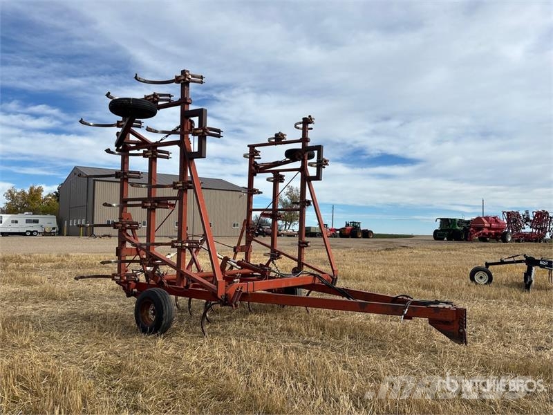 International 55 37 ft Cultivator Kultivaattorit