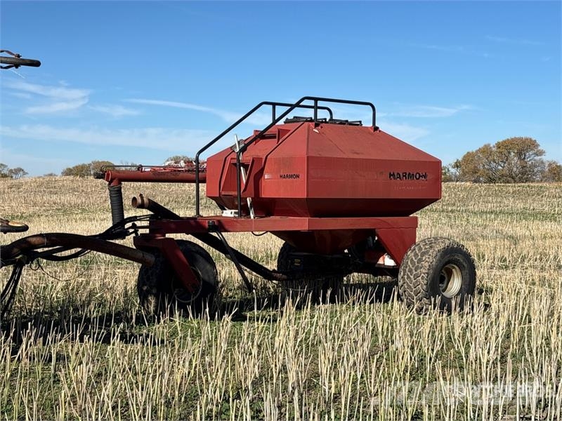 International 5500 33 ft Air Seeder Sējmašīnas