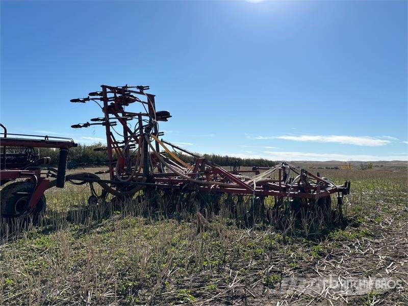 International 5500 33 ft Air Seeder Sējmašīnas