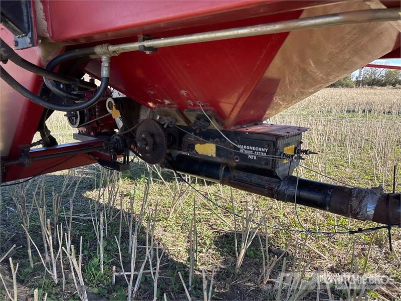International 5500 33 ft Air Seeder Sembradoras
