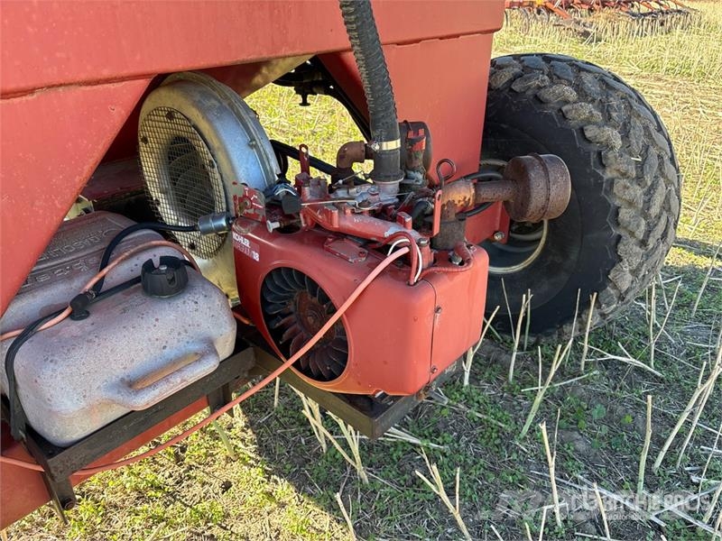International 5500 33 ft Air Seeder Sembradoras