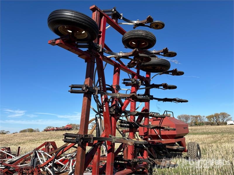International 5500 33 ft Air Seeder Sējmašīnas