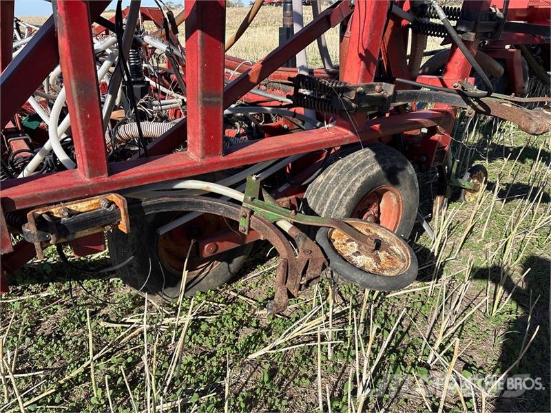 International 5500 33 ft Air Seeder Sembradoras