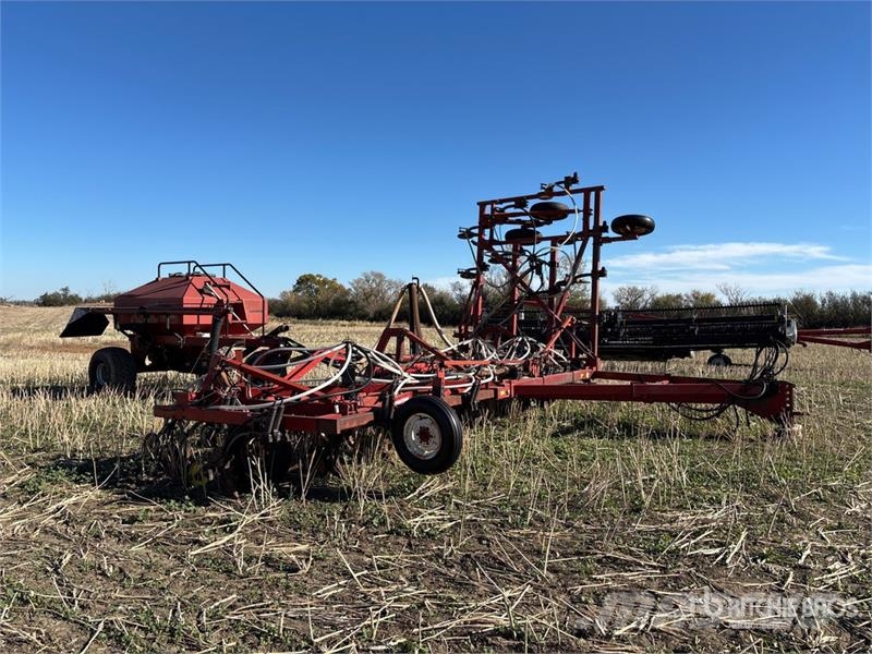 International 5500 33 ft Air Seeder Sembradoras