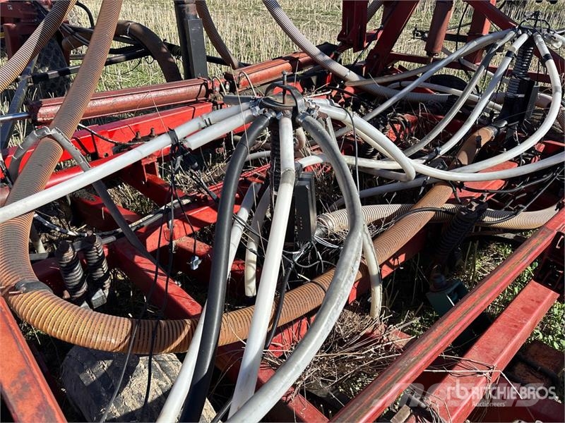 International 5500 33 ft Air Seeder Sembradoras