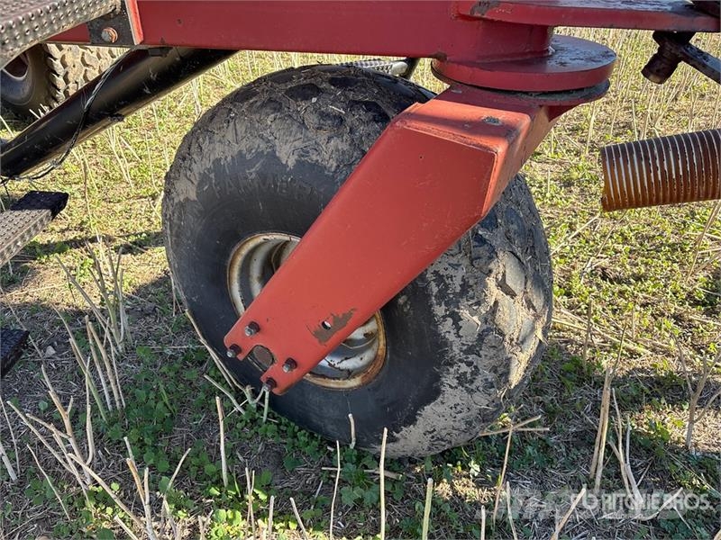 International 5500 33 ft Air Seeder Sembradoras