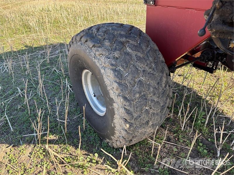 International 5500 33 ft Air Seeder Sējmašīnas