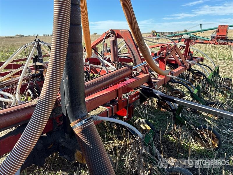 International 5500 33 ft Air Seeder Sējmašīnas