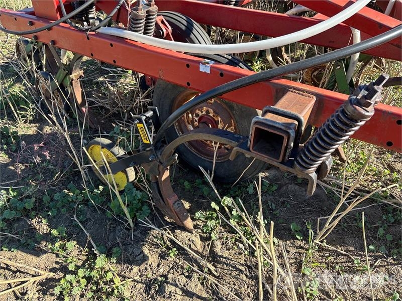 International 5500 33 ft Air Seeder Sembradoras