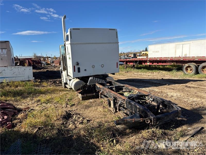 International 5900 Кабини