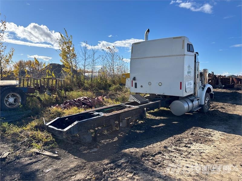 International 5900 Кабини