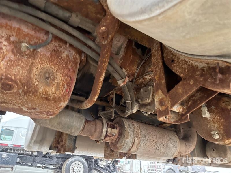 International 5900i 6x4 Fuel Truck Tankbiler
