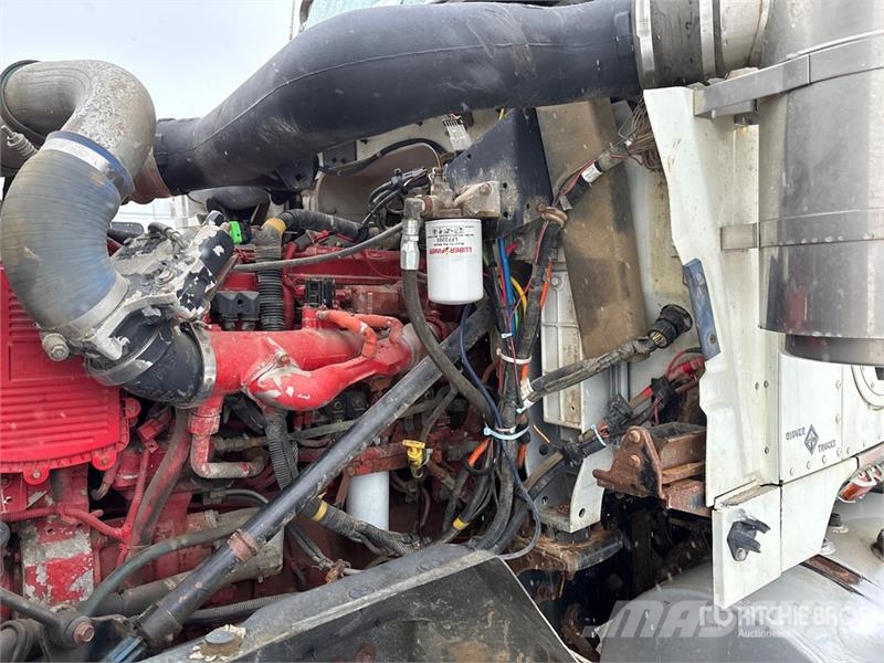 International 5900i 6x4 Fuel Truck Tankbiler