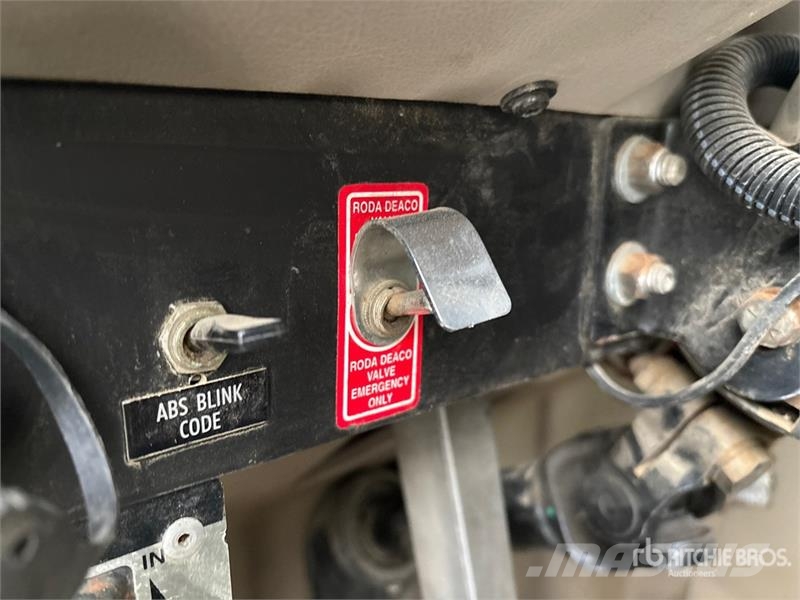 International 5900i 6x4 Fuel Truck Tankbiler