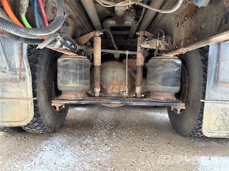 International 5900i 6x4 Fuel Truck Tankbiler
