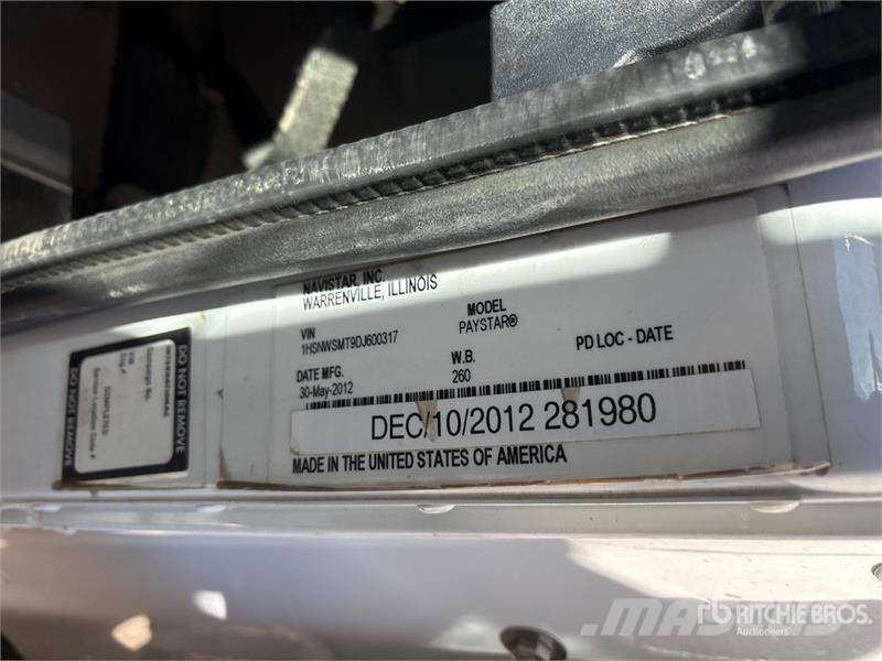 International 5900i 8x6 Sleeper Cab and Chassis Кабины