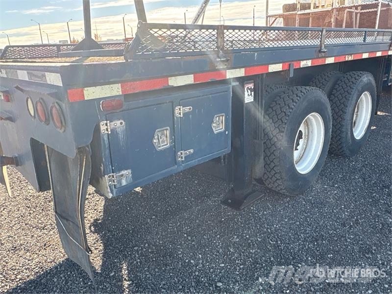 International 600C 34000 lb Straight Boom on International 2674  起重车