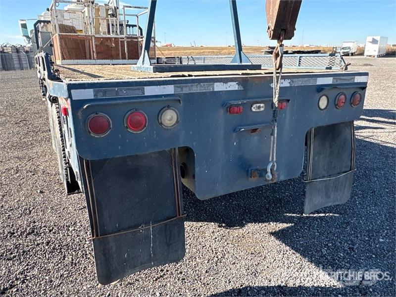 International 600C 34000 lb Straight Boom on International 2674  起重车