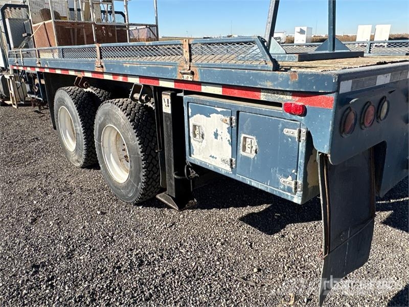 International 600C 34000 lb Straight Boom on International 2674  起重车
