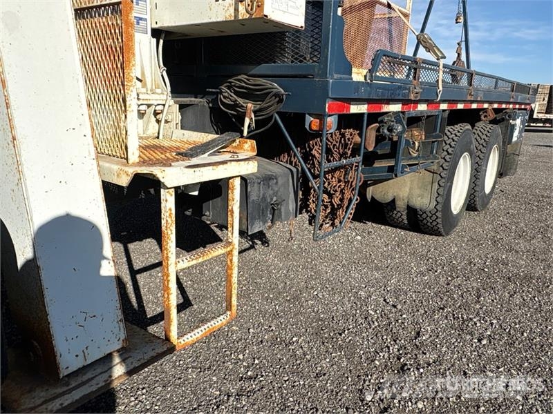 International 600C 34000 lb Straight Boom on International 2674  起重车
