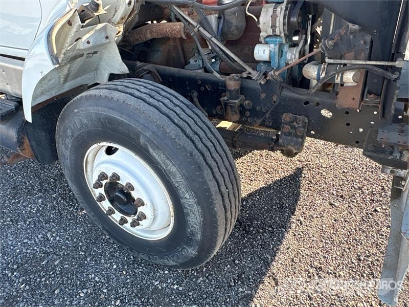 International 600C 34000 lb Straight Boom on International 2674  起重车