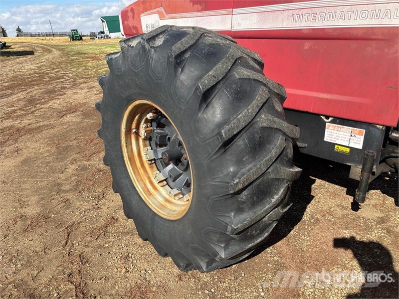 International 6588 Articulated 4WD Tractor Сельхозтехника - Другие